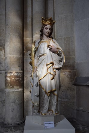 알렉산드리아의 성녀 가타리나_photo by Chatsam_in the Cathedral of Saint-Pierre-et-Saint-Paul in Troyes_France.jpg